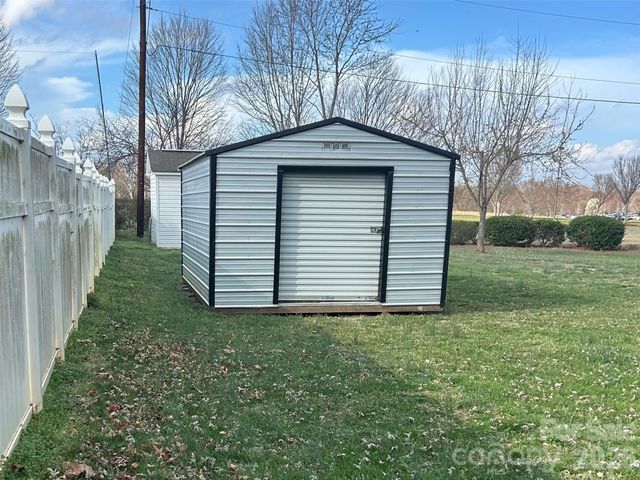 357 Pruitt Houser Street, Lincolnton, NC 28092