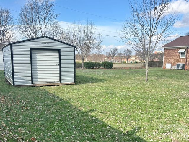 357 Pruitt Houser Street, Lincolnton, NC 28092