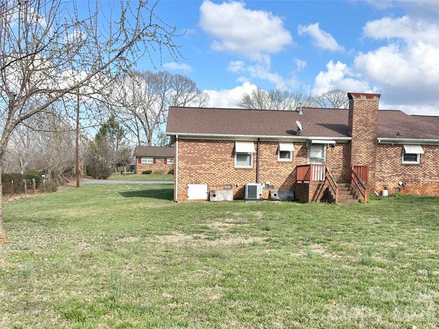357 Pruitt Houser Street, Lincolnton, NC 28092