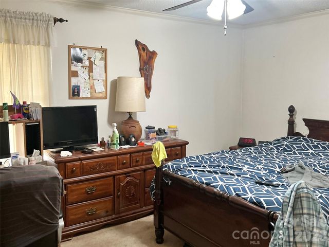 357 Pruitt Houser Street, Lincolnton, NC 28092