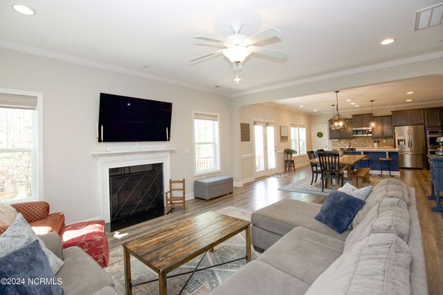 240 Parrish Lane, Carthage, NC 28327