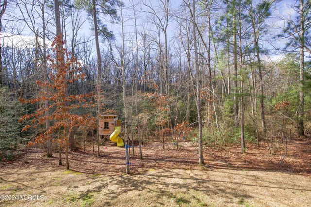 240 Parrish Lane, Carthage, NC 28327