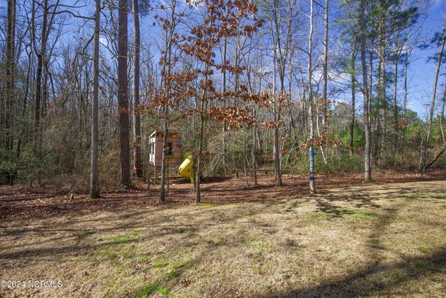 240 Parrish Lane, Carthage, NC 28327
