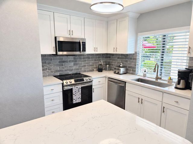67201 N Chimayo Drive, Cathedral City, CA 92234