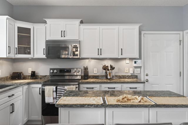 1109 Lawson Avenue E, Saint Paul, MN 55106