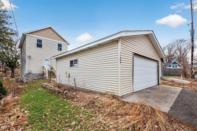 1109 Lawson Avenue E, Saint Paul, MN 55106