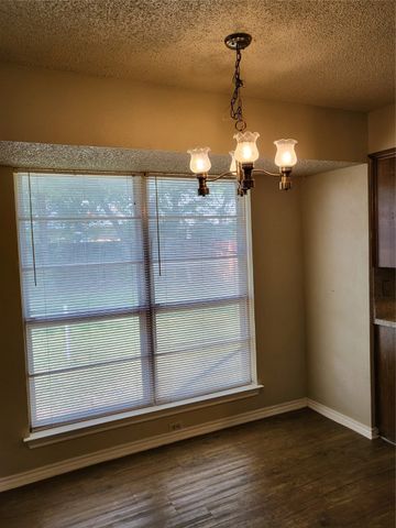 3612 Spring Meadows Drive, Arlington, TX 76014