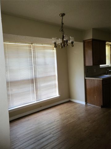3612 Spring Meadows Drive, Arlington, TX 76014