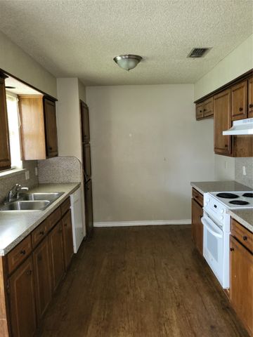 3612 Spring Meadows Drive, Arlington, TX 76014