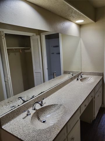 3612 Spring Meadows Drive, Arlington, TX 76014