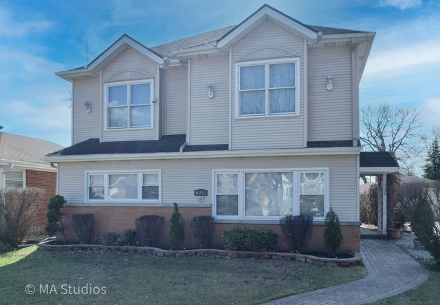 8912 Harms Road, Morton Grove, IL 60053