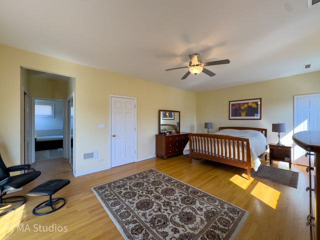 8912 Harms Road, Morton Grove, IL 60053