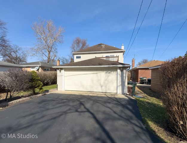 8912 Harms Road, Morton Grove, IL 60053