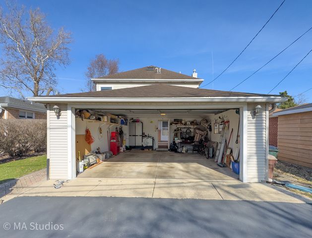 8912 Harms Road, Morton Grove, IL 60053