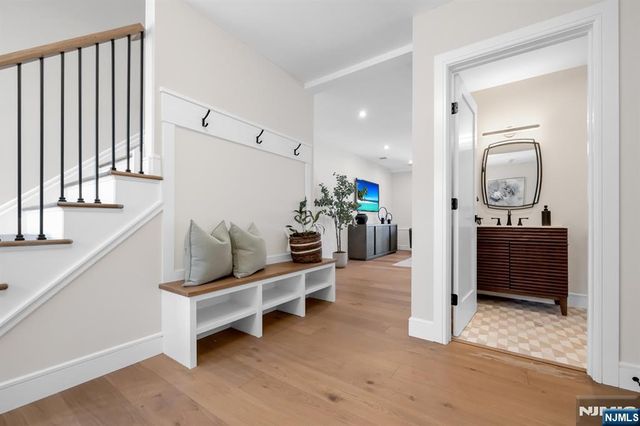 96 W Main Street, Ramsey, NJ 07446