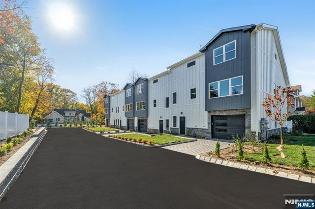 96 W Main Street, Ramsey, NJ 07446