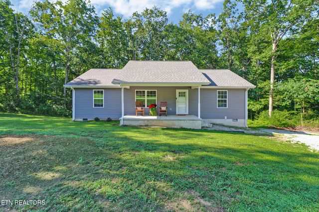2296 Memory Garden Rd, Jamestown, TN 38556