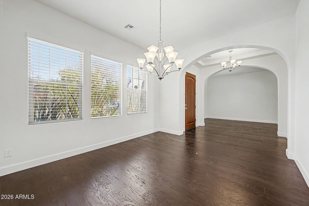 2923 E CONSTANCE Way, Phoenix, AZ 85042 — photo 2