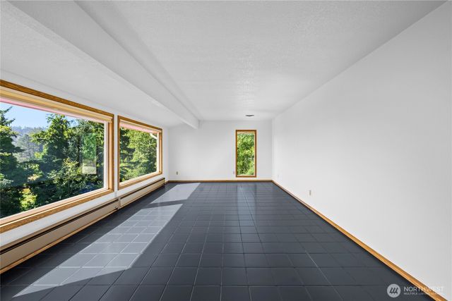 193 Robert Gray Drive SW, Ilwaco, WA 98624