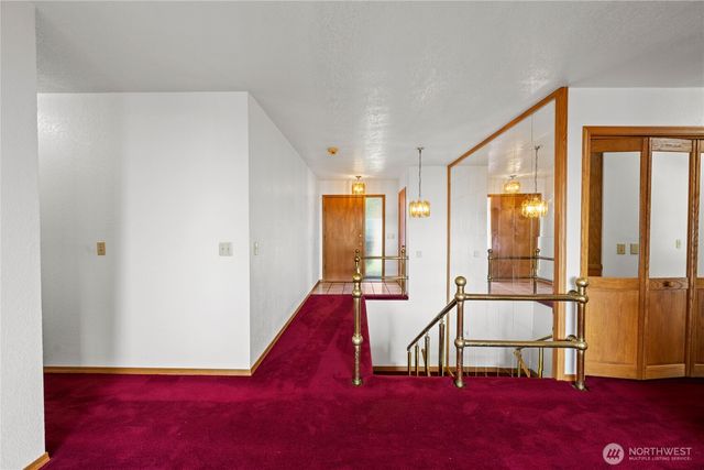 193 Robert Gray Drive SW, Ilwaco, WA 98624