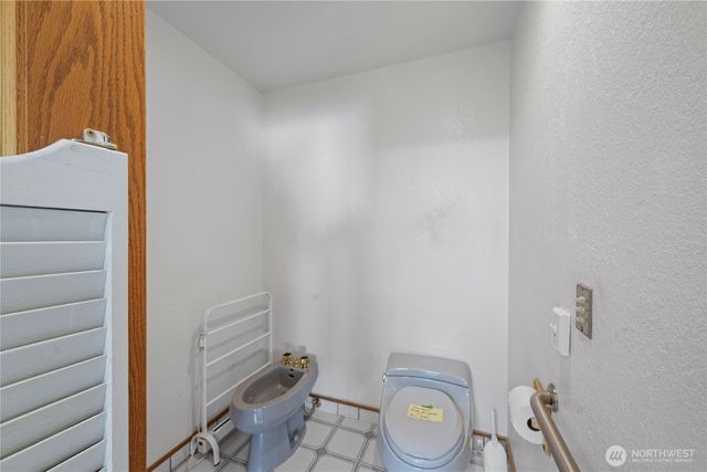 193 Robert Gray Drive SW, Ilwaco, WA 98624