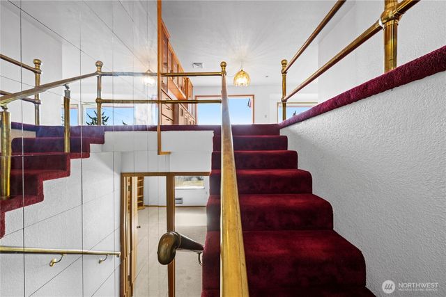 193 Robert Gray Drive SW, Ilwaco, WA 98624