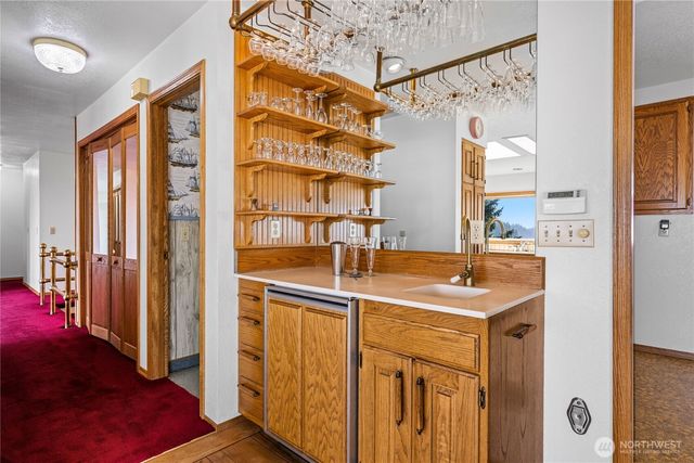 193 Robert Gray Drive SW, Ilwaco, WA 98624