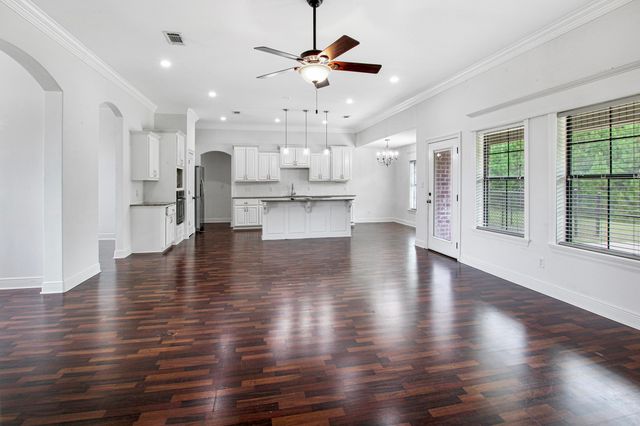 590 Hickory Ridge Rd, Leesville, LA 71446