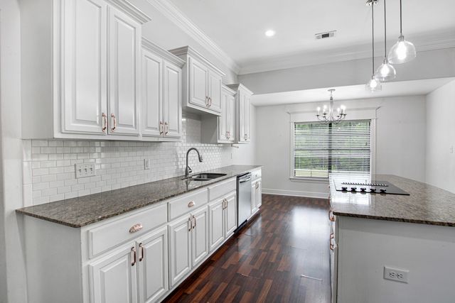 590 Hickory Ridge Rd, Leesville, LA 71446