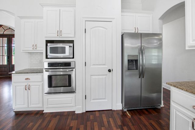 590 Hickory Ridge Rd, Leesville, LA 71446