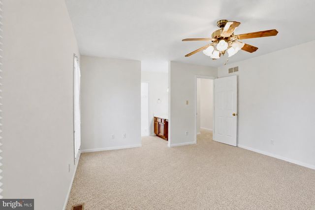 408 MASTERS DR, Cross Junction, VA 22625