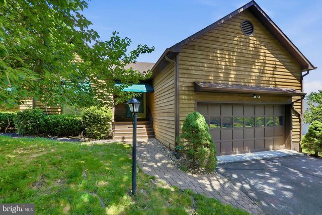 408 MASTERS DR, Cross Junction, VA 22625