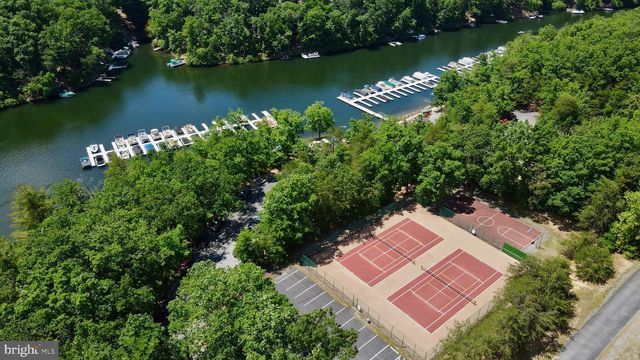 408 MASTERS DR, Cross Junction, VA 22625