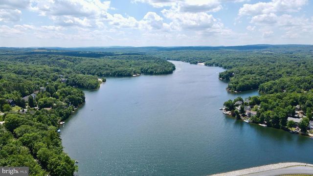 408 MASTERS DR, Cross Junction, VA 22625