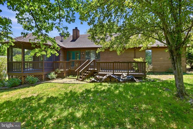 408 MASTERS DR, Cross Junction, VA 22625