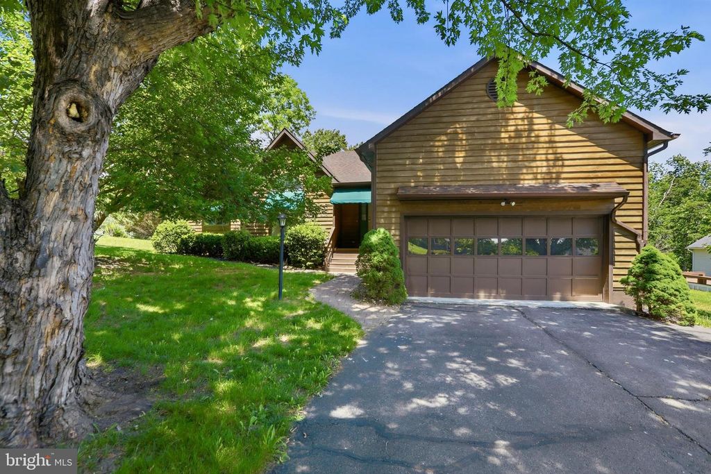 408 MASTERS DR, Cross Junction, VA 22625