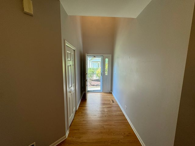 1N061 Mission Court 1N061, Winfield, IL 60190