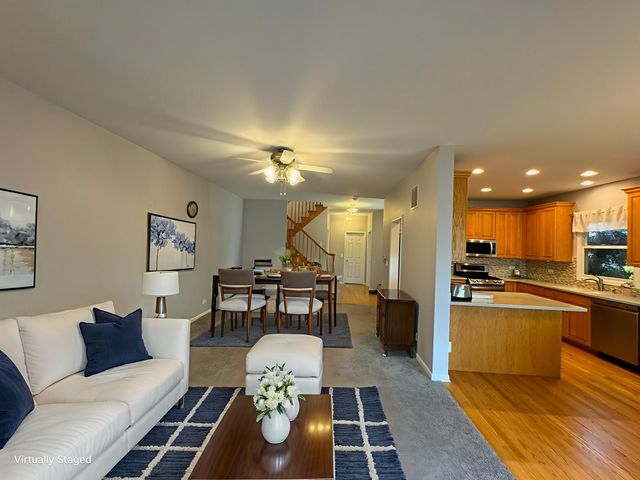 1N061 Mission Court 1N061, Winfield, IL 60190