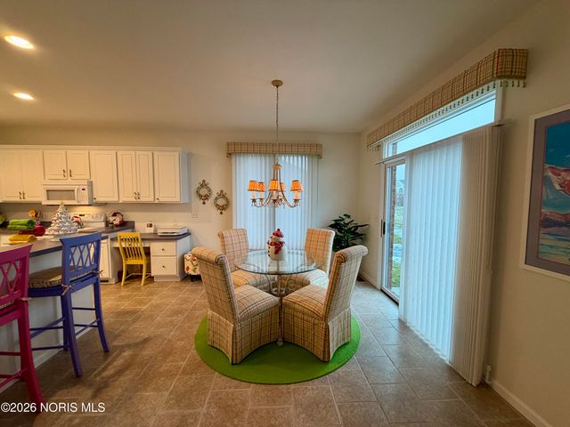 14857 Lake Winds Drive, Perrysburg, OH 43551