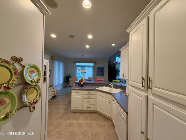 14857 Lake Winds Drive, Perrysburg, OH 43551