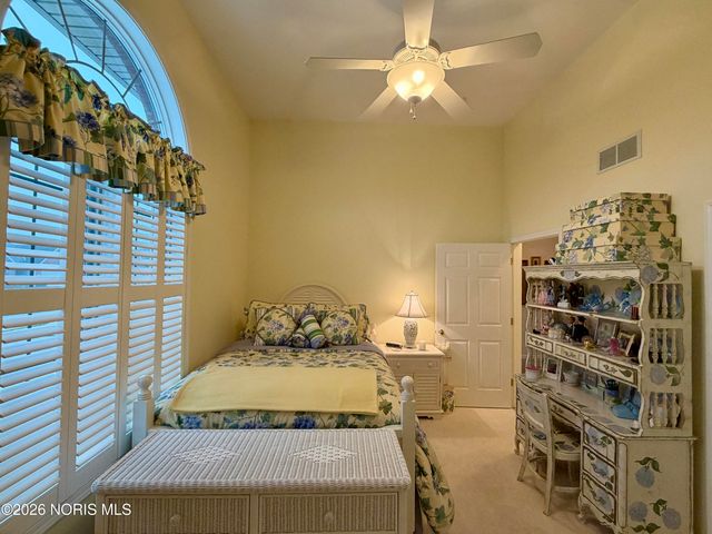 14857 Lake Winds Drive, Perrysburg, OH 43551