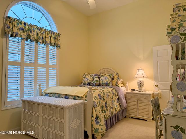 14857 Lake Winds Drive, Perrysburg, OH 43551