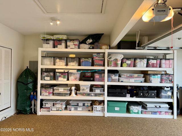 14857 Lake Winds Drive, Perrysburg, OH 43551