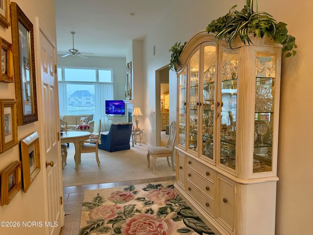 14857 Lake Winds Drive, Perrysburg, OH 43551