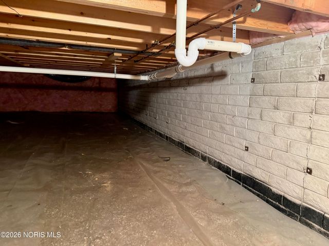 14857 Lake Winds Drive, Perrysburg, OH 43551