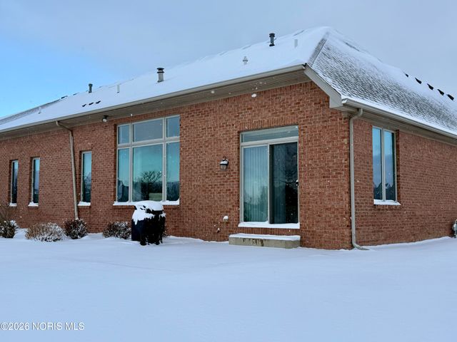 14857 Lake Winds Drive, Perrysburg, OH 43551