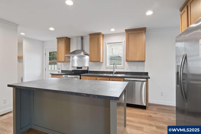 133 Broadmore Av NE 133B, Salem, OR 97301