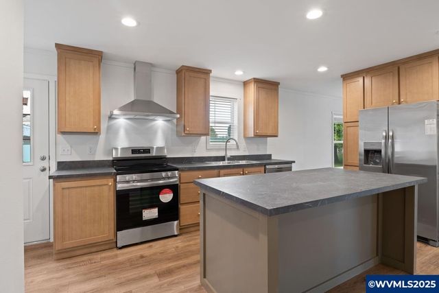 133 Broadmore Av NE 133B, Salem, OR 97301