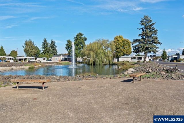 133 Broadmore Av NE 133B, Salem, OR 97301