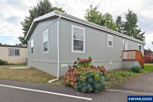 133 Broadmore Av NE 133B, Salem, OR 97301